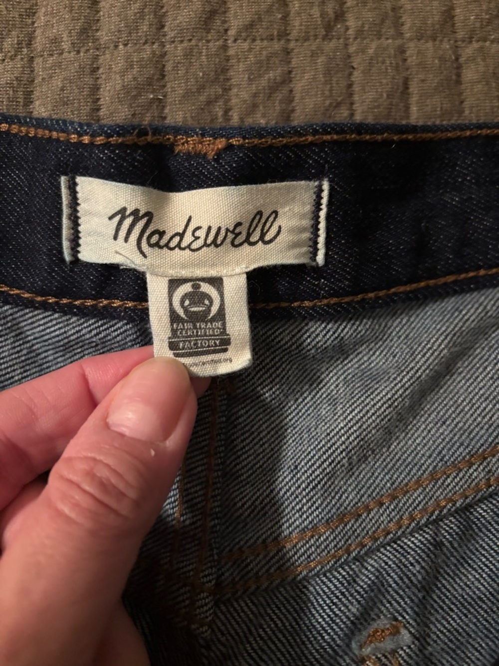 Madewell Perfect Vintage Wide-Leg Jeans in Dark Rinse Wash Soft Drape - Picture 5 of 8